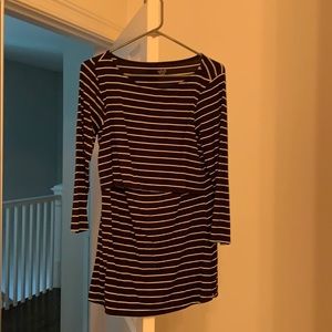 Gap Maternity Nursing shirt